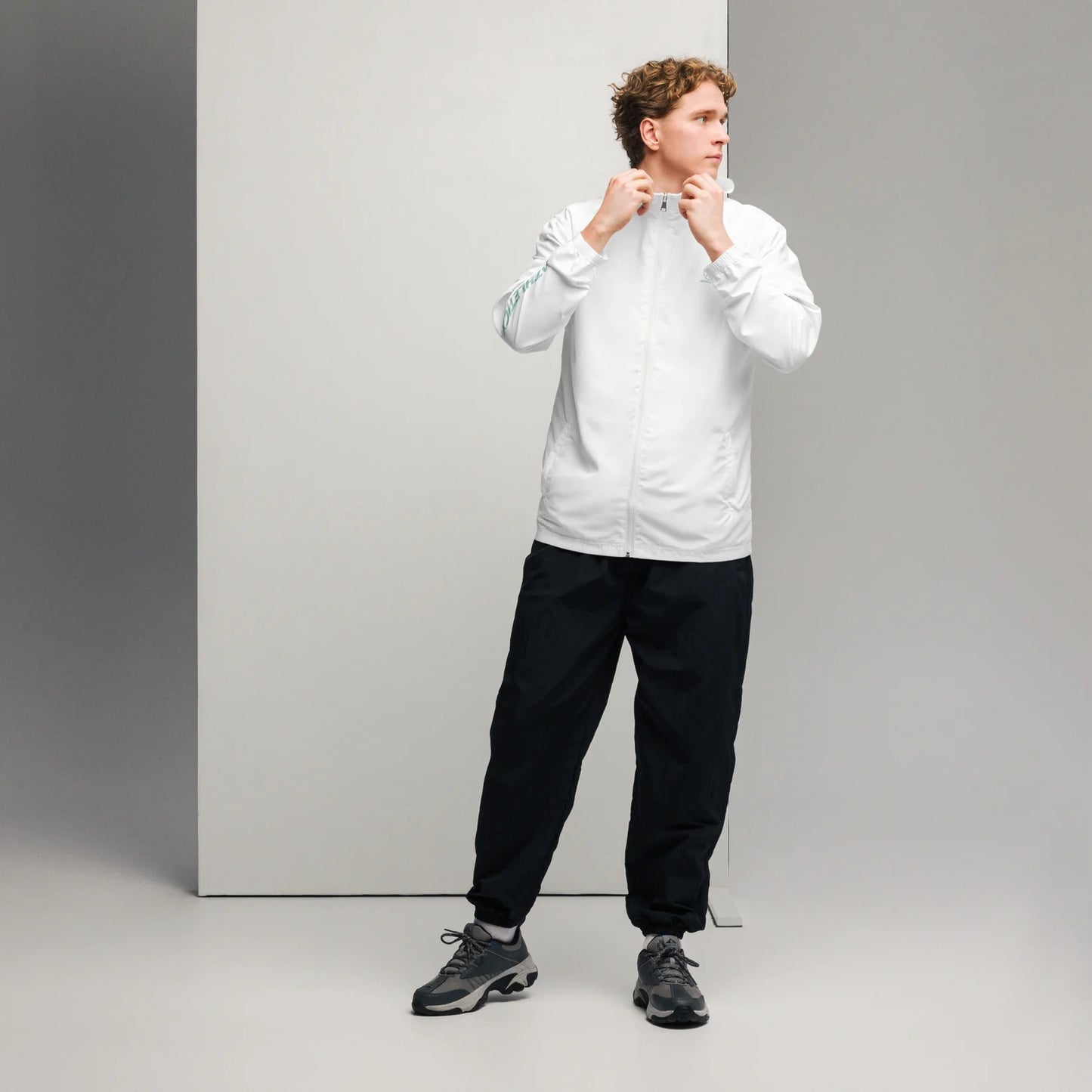 TRAININGSJACKE (HELLE FARBEN)